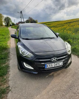 małopolskie Hyundai I30 cena 39999 przebieg: 211000, rok produkcji 2016 z Pyrzyce